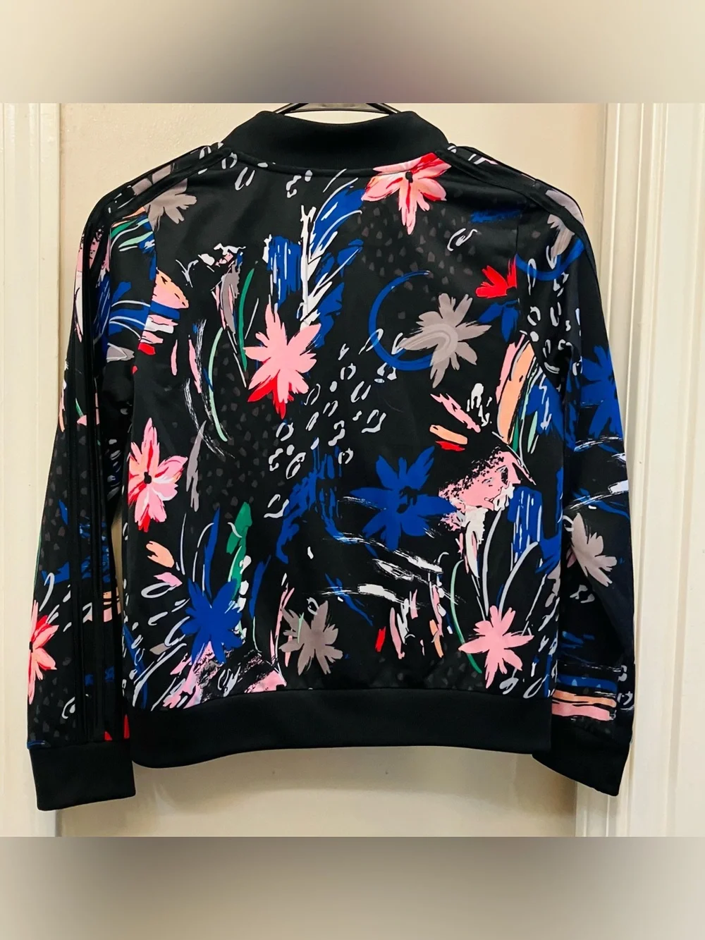 Girls Like New Adidas 3 Striped Black Floral Jacket , Beautiful Colors, Size 16